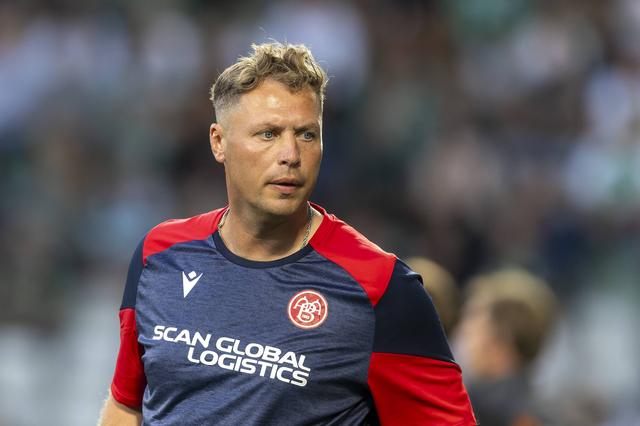 FC Emmen sprak met coach Menno van Dam uit Noordwolde, maar talentvolle trainer ‘is geen kandidaat’