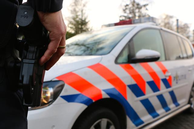 Beroving bij station in Wolvega. Slachtoffer (23) uit Wolvega raakt gewond