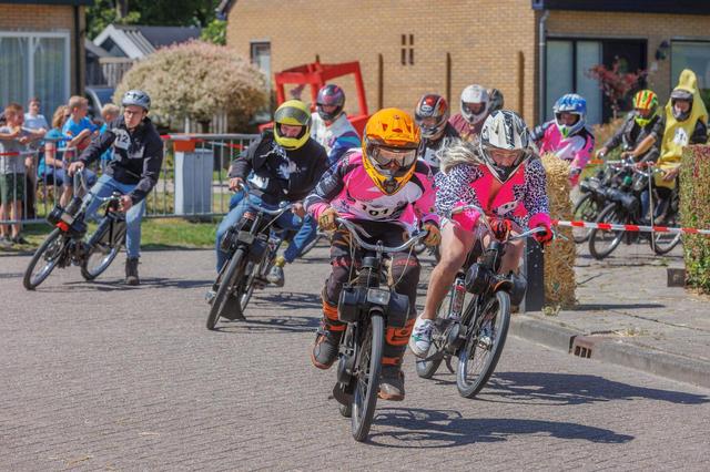 Richard stopt met solexverhuur in Elsloo. ‘Onder de streep bleef er niet veel over’
