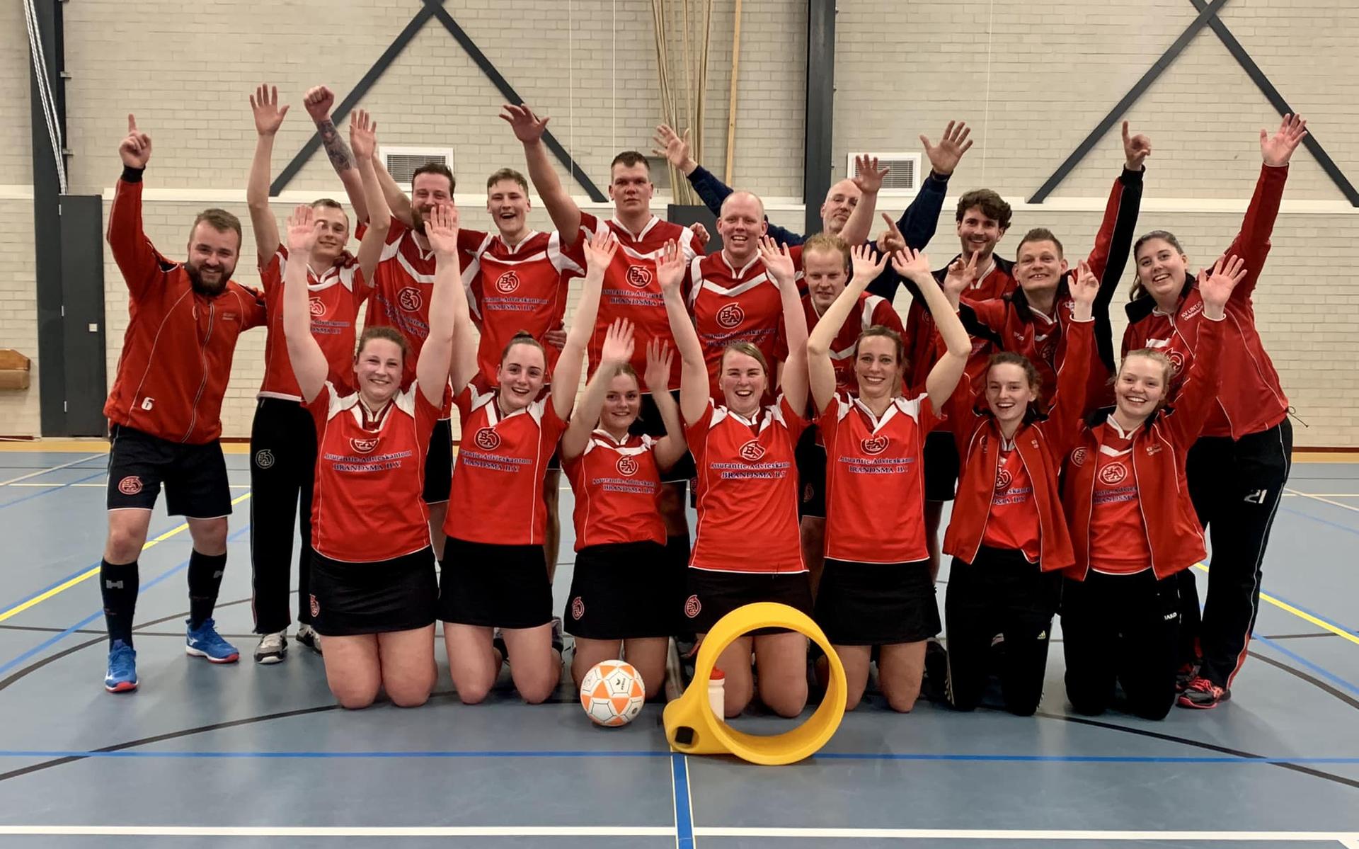 Lintjo stelt in Oldeberkoop kampioenschap veilig door winst op Harich