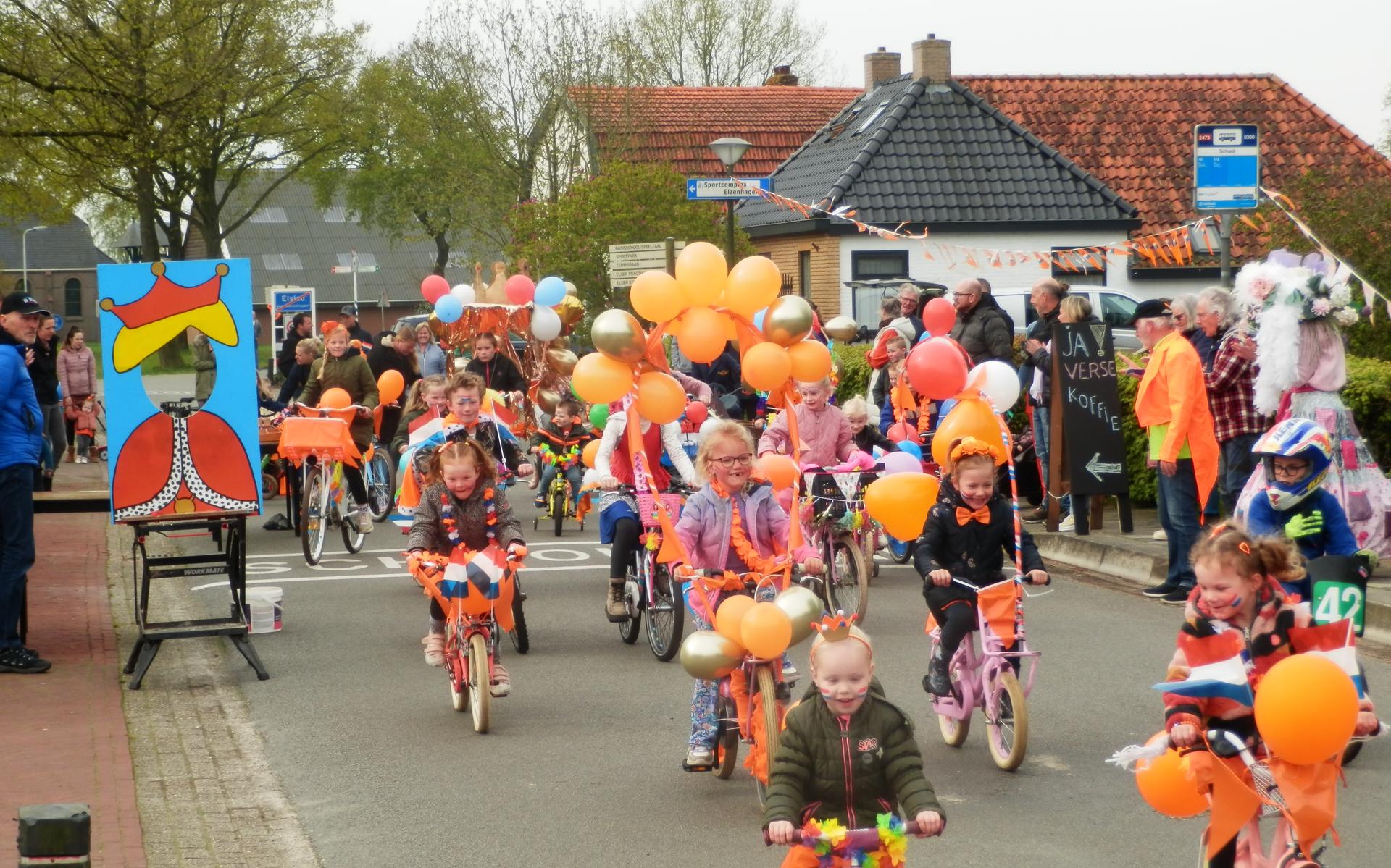 Nieuwe locatie voor festiviteiten op Koningsdag in Elsloo is schot in de roos