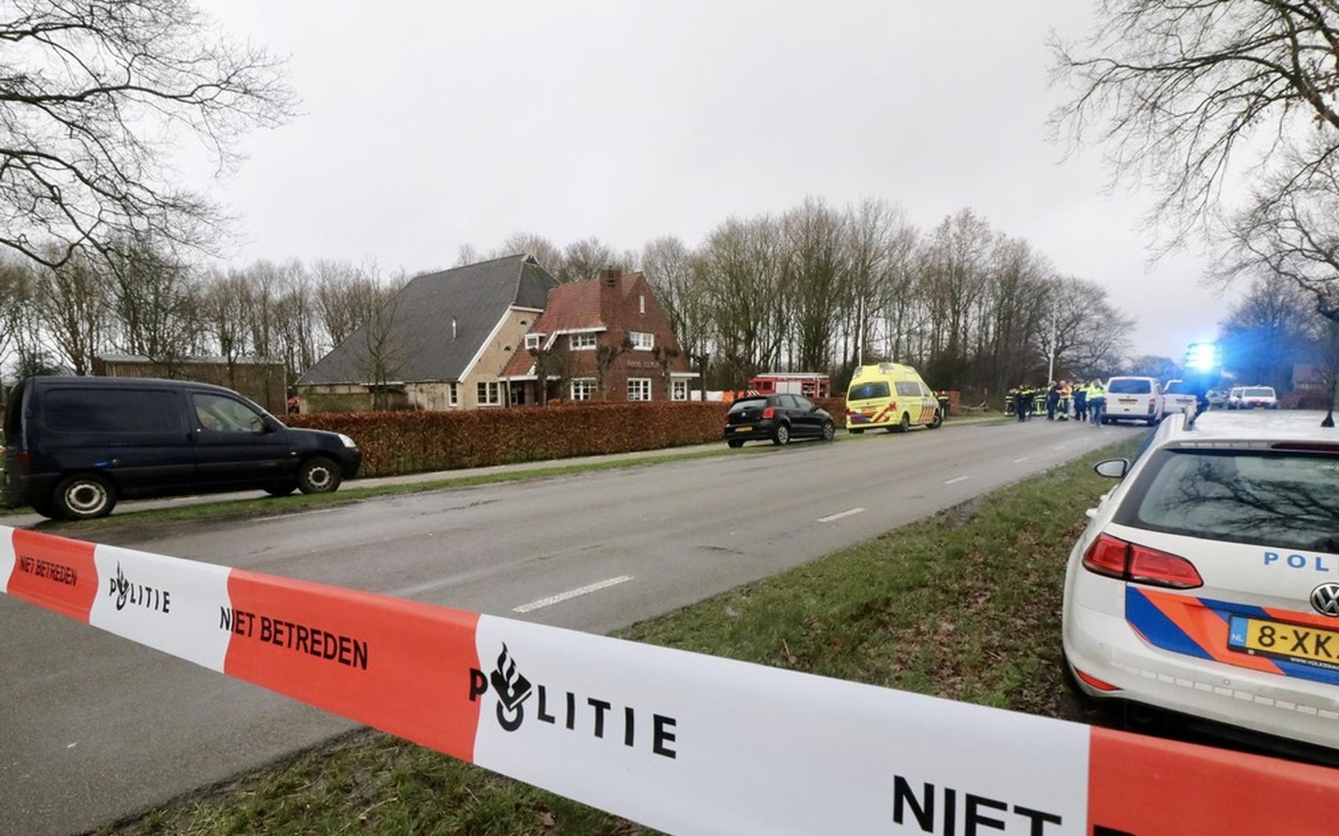 FOTO'S EN VIDEO | Man omgekomen na schietincident met politie in Nieuwehorne