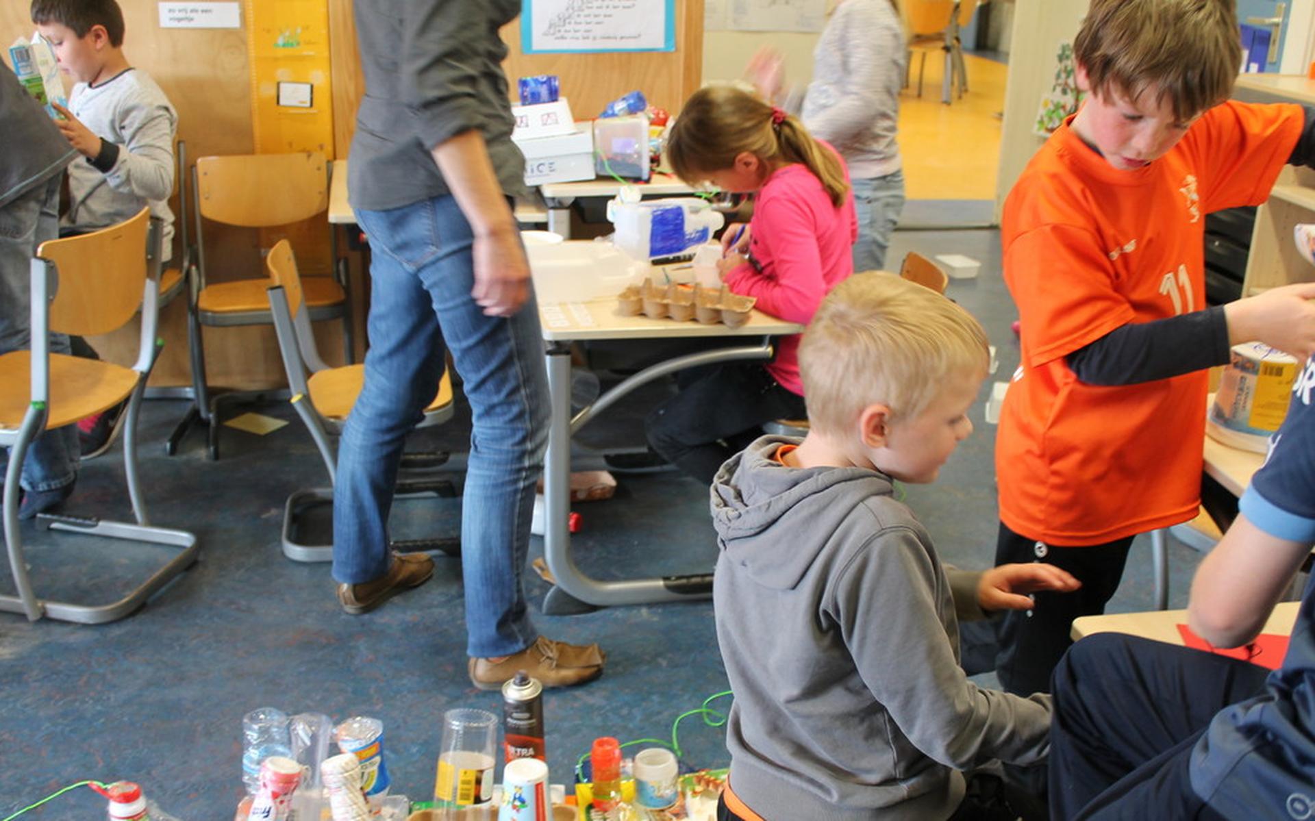 Triangel staat in het teken van knikkerzakjes, paaseitjes en afval - Stellingwerf