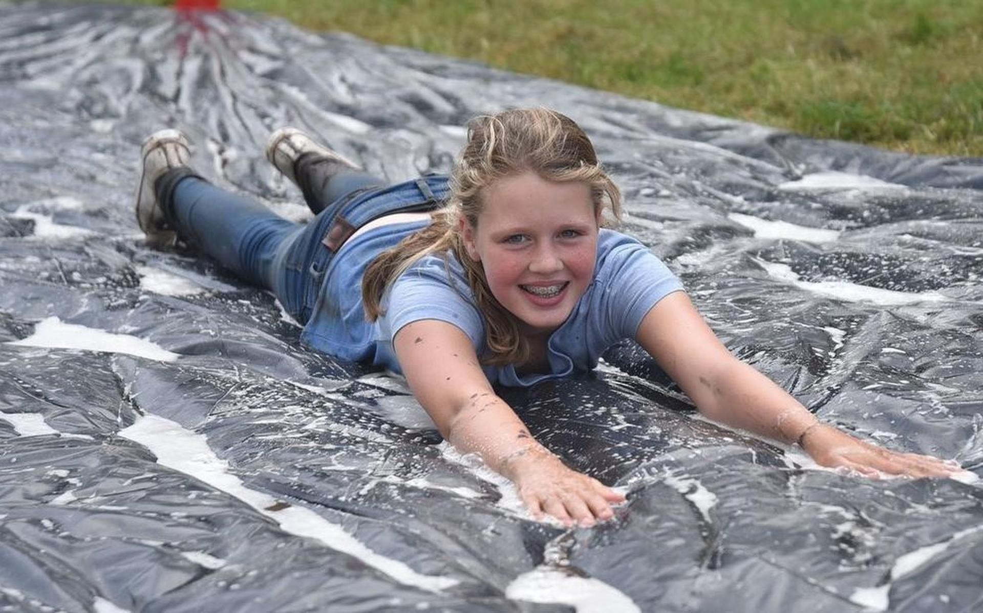 Sportief dorpsfeest in teken van lentekriebels