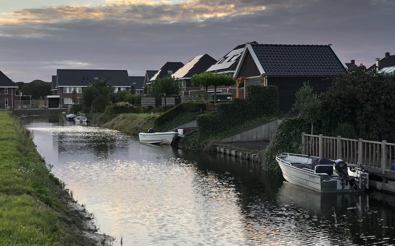 Wonen aan een vaarwater in de Lindewijk. Wonen aan een vaarwater in de Lindewijk.