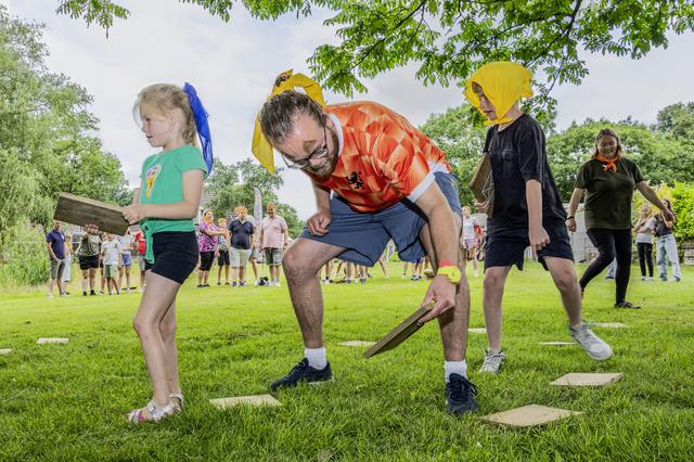 De Senne in Wolvega geniet van buurtfeest