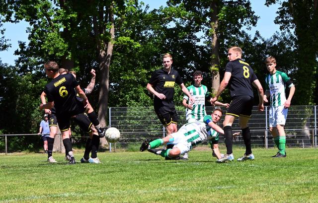 De Blesse wint derby van Oldemarkt en is dichtbij periodetitel. Olyphia herovert tweede plaats
