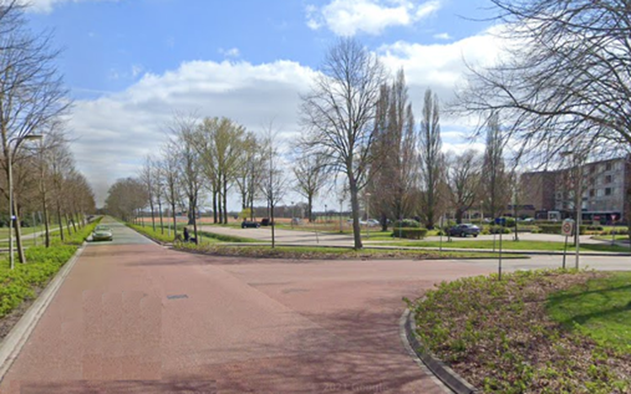 De kruising bij de Lennaflat. De kruising bij de Lennaflat.