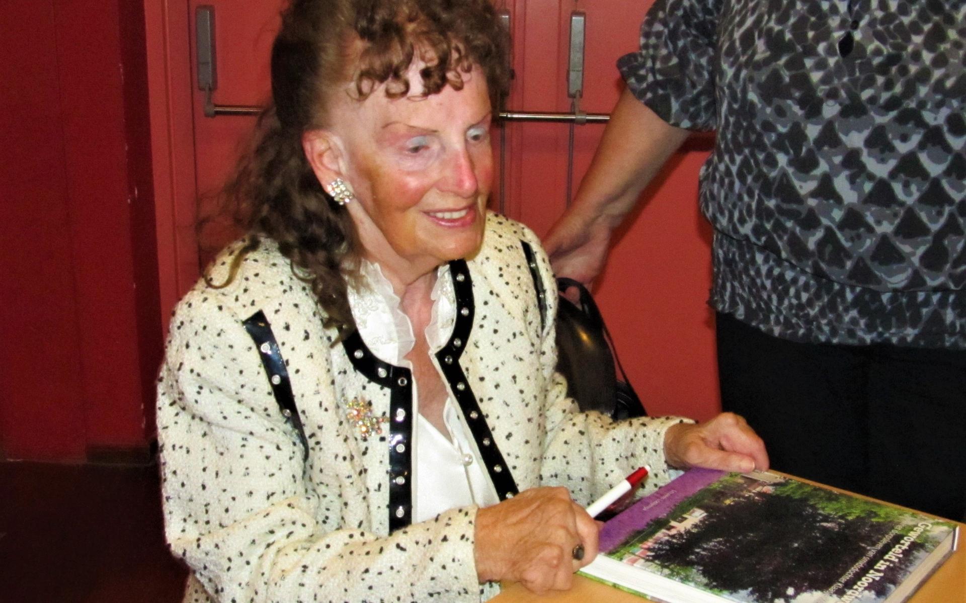 Klaas Looijenga-Klein in 2012 bij de presentatie van het boek ‘Geworteld in Noordwolde’.