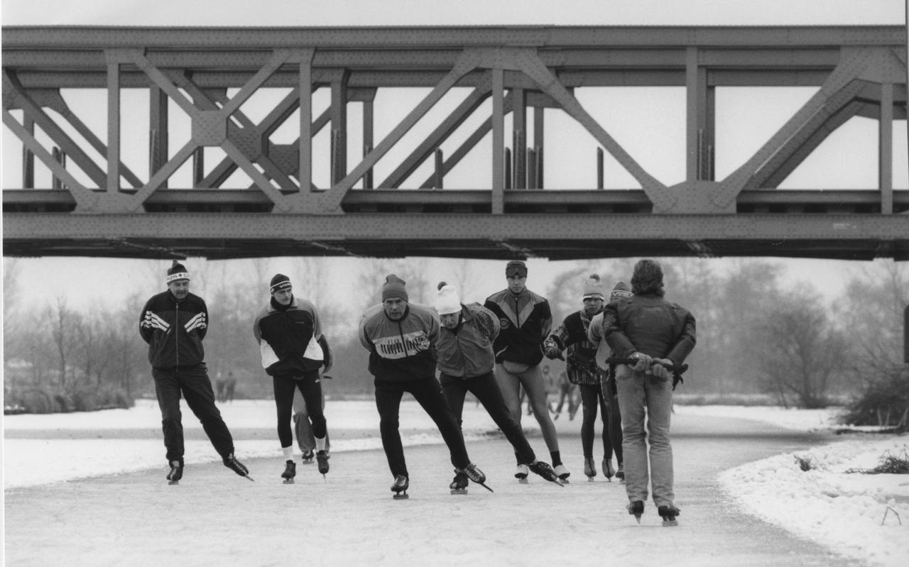 De laatste Sterrit op 11 januari 1997. Op de Linde bij de Blesbrug. FOTO: Iwan van Nieuwenhoven De laatste Sterrit op 11 januari 1997. Op de Linde bij de Blesbrug. FOTO: Iwan van Nieuwenhoven
