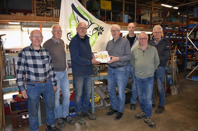 Pluim van de Maand voor vrijwilligers van stichting Gered Gereedschap