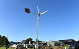 Bij de boerderij van de familie Van Dijk in Oldelamer is de eerste windmolen in Weststellingwerf geplaatst. 