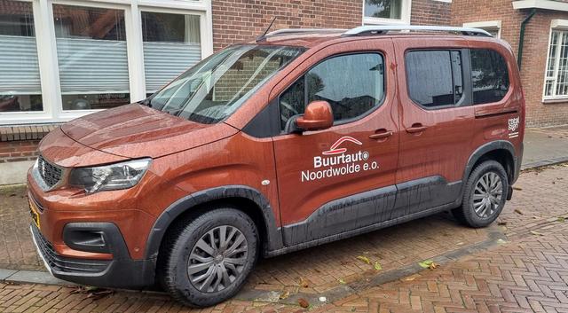 Buurtauto Noordwolde gaat ten onder aan eigen succes. ‘Ik word overspoeld met telefoontjes’