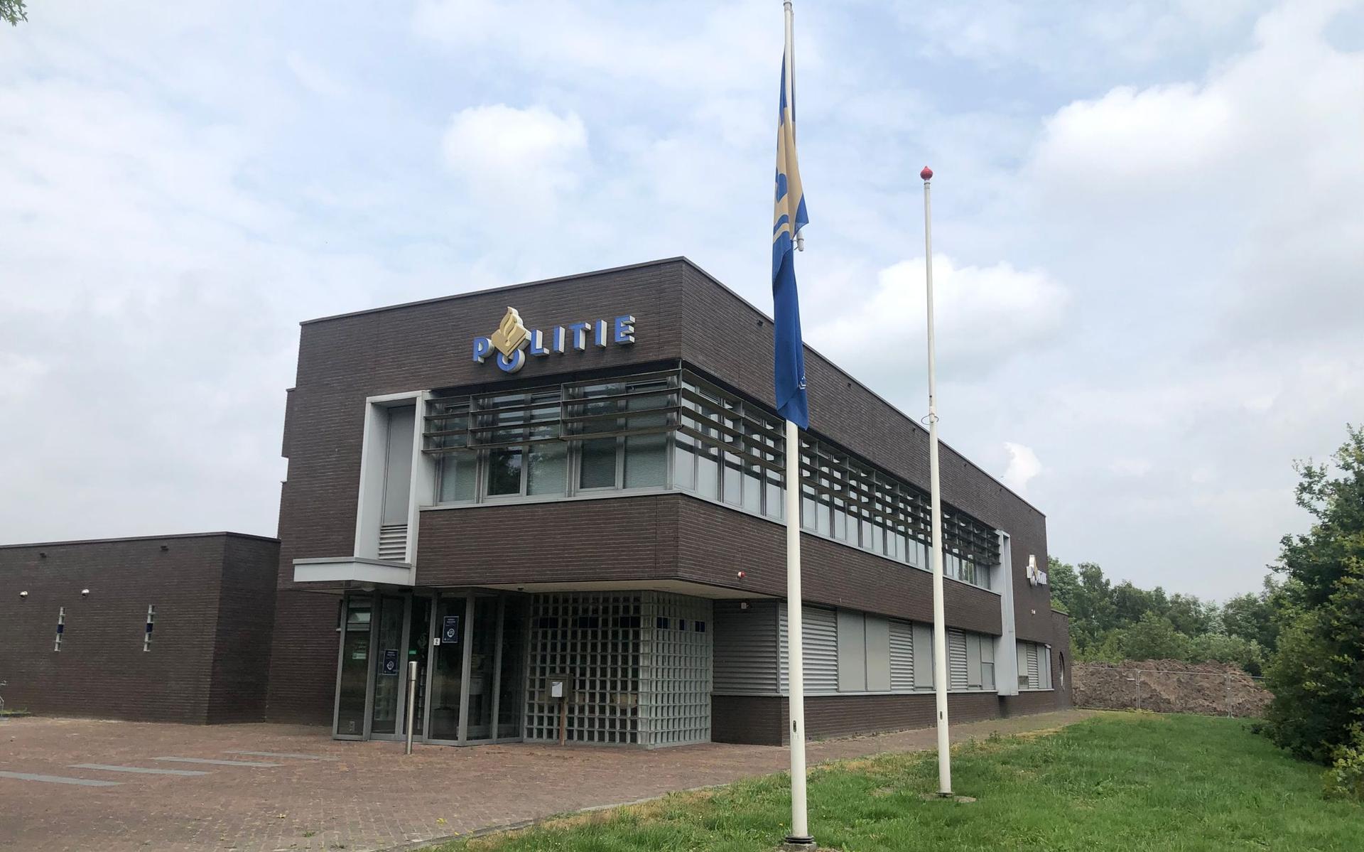 Het politiebureau aan de Grote Weegbree in Wolvega. 