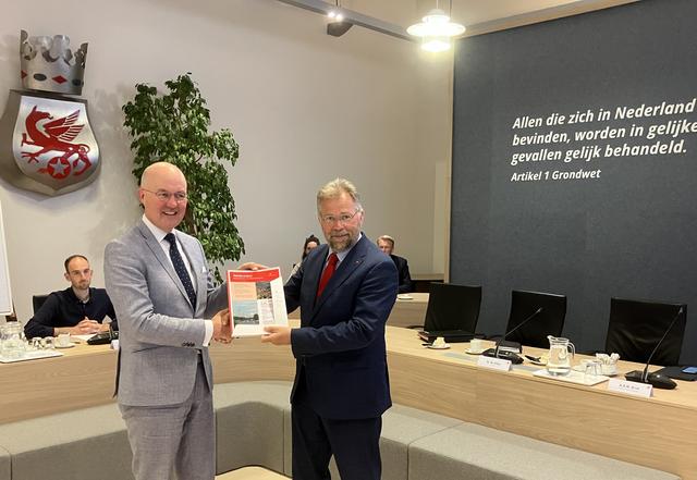 Commissaris Brok benadrukt onafhankelijke rol van nieuwe burgemeester Weststellingwerf