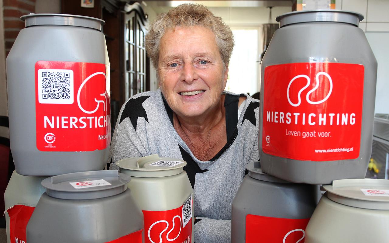 Tiny Fortuin hout het collecteren voor onder meer de Nierstichting voor gezien. Tiny Fortuin hout het collecteren voor onder meer de Nierstichting voor gezien.