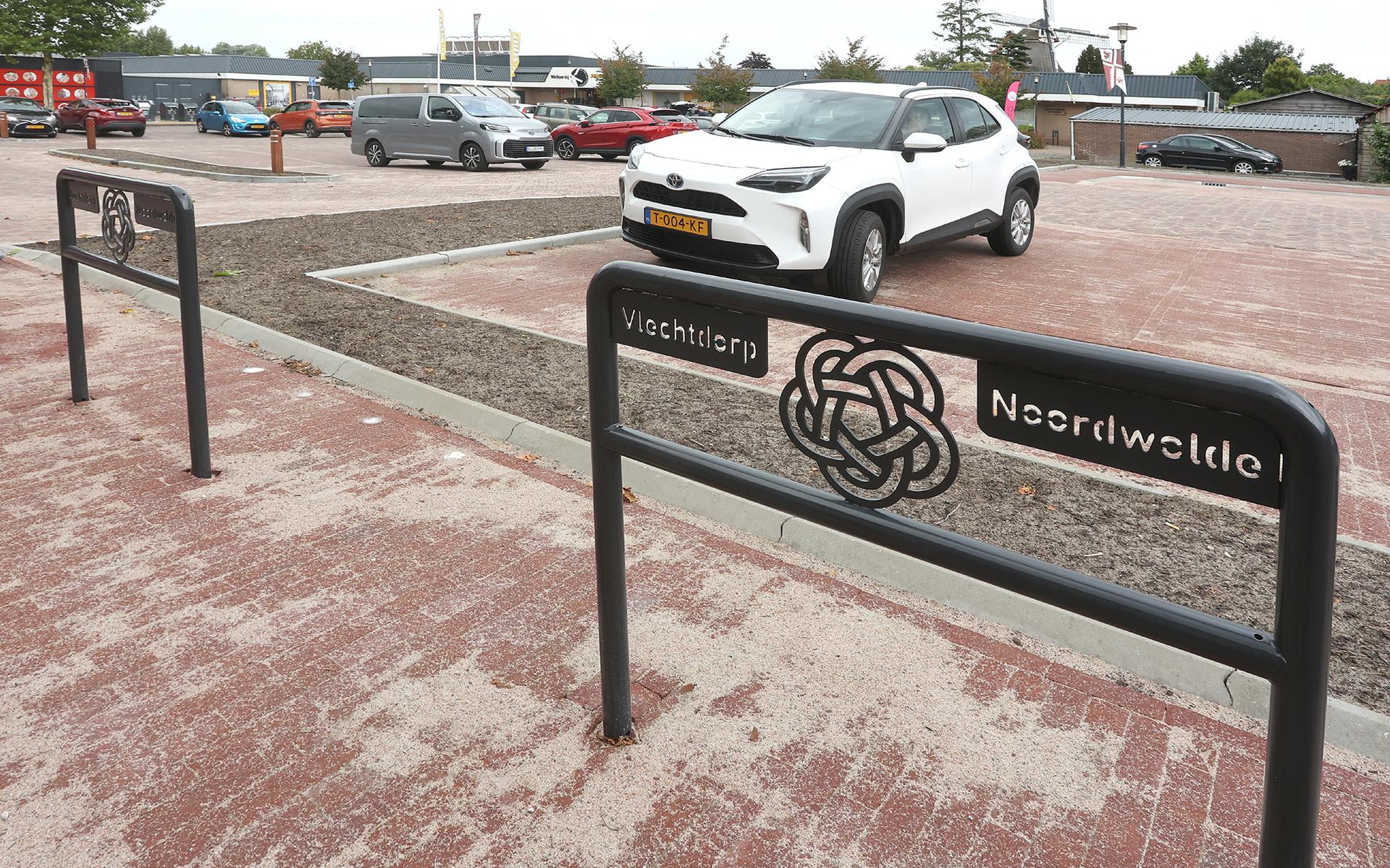 De nieuwe fietsenrekjes in Noordwolde.