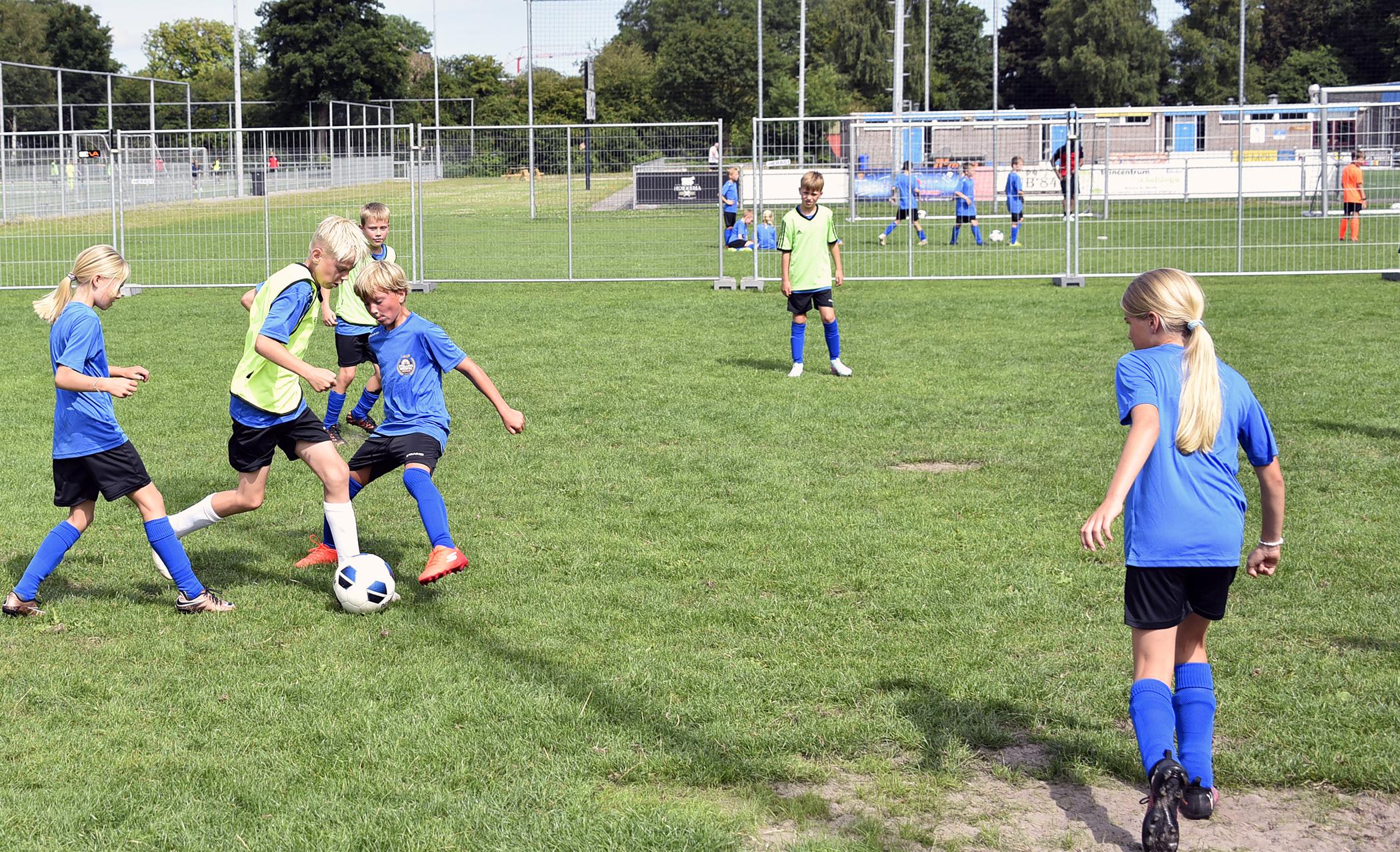 Maandag begon de Stellingwerfse Voetbalweek in Wolvega. 
