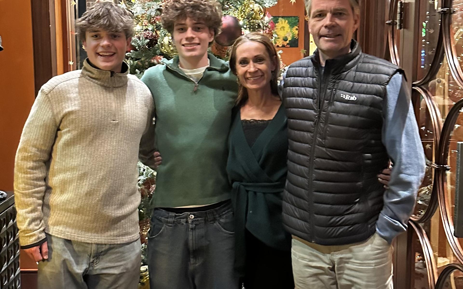 Julien, Colin, Kristen en Jeroen. 