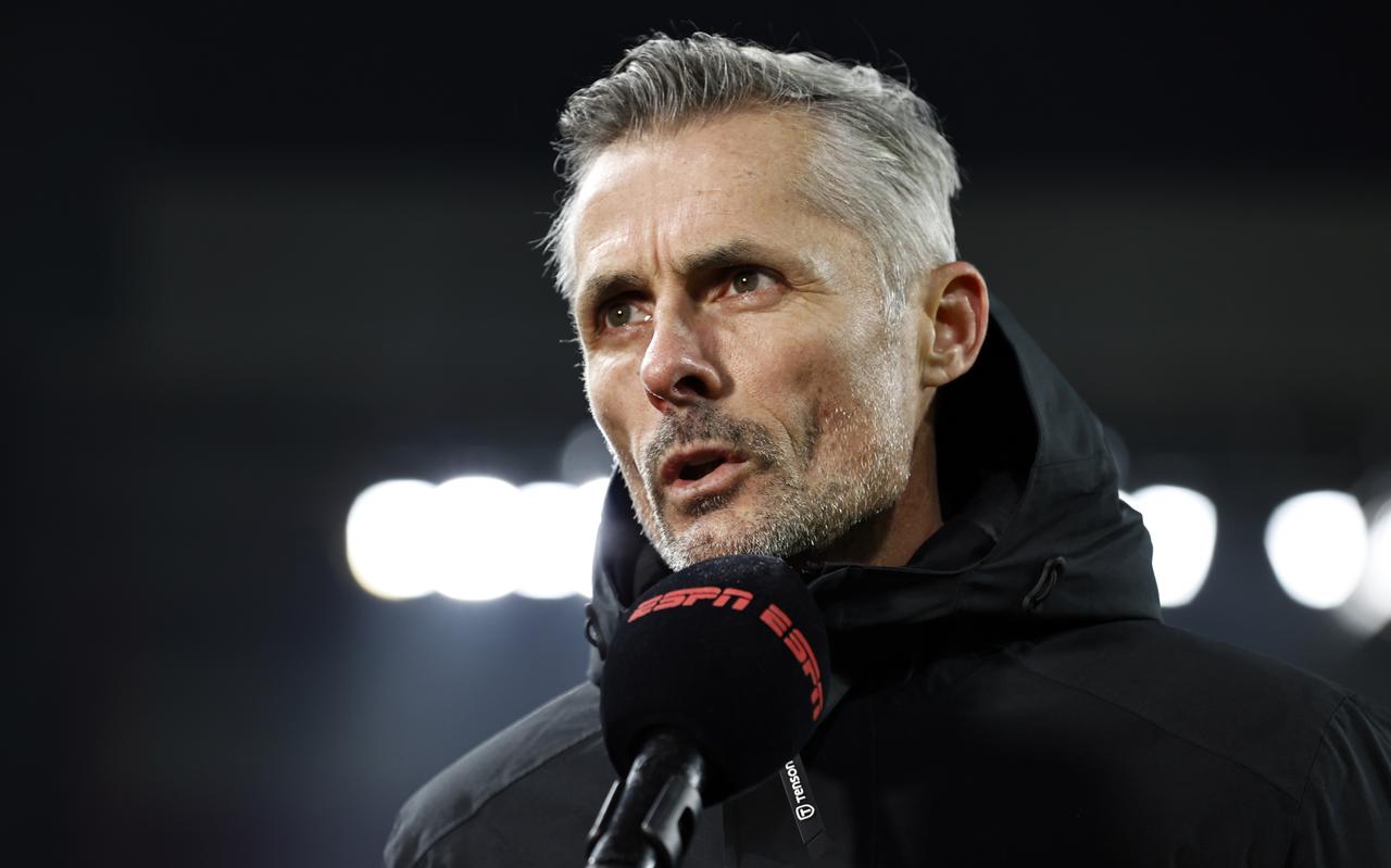 Kees van Wonderen. Wordt hij de nieuwe trainer van SC Heerenveen? Kees van Wonderen. Wordt hij de nieuwe trainer van SC Heerenveen?