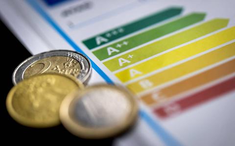 De milde weersomstandigheden zorgen ervoor dat er minder gas nodig is om woningen in het noorden van Europa te verwarmen.