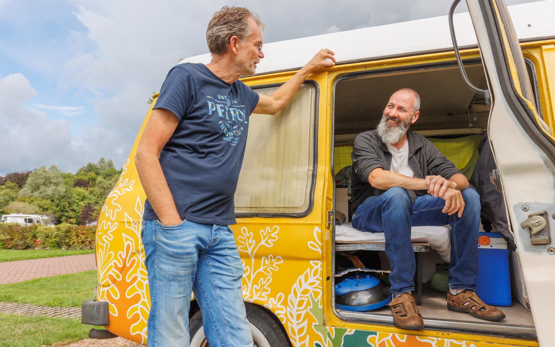 Anton en Karin willen camperplaats in Blesdijke uitbreiden, maar nieuwe Friese Staten steken er stok