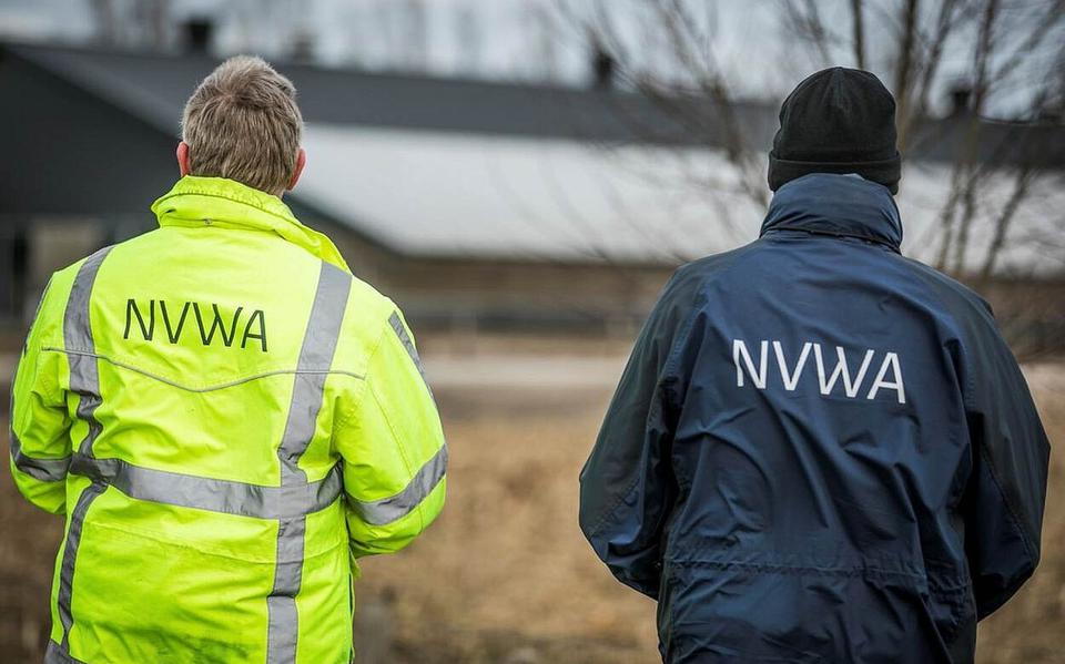 De Nederlandse Voedsel- en Warenautoriteit (NVWA) heeft opnieuw dieren op de boerderij in Willemsoord in beslag genomen.